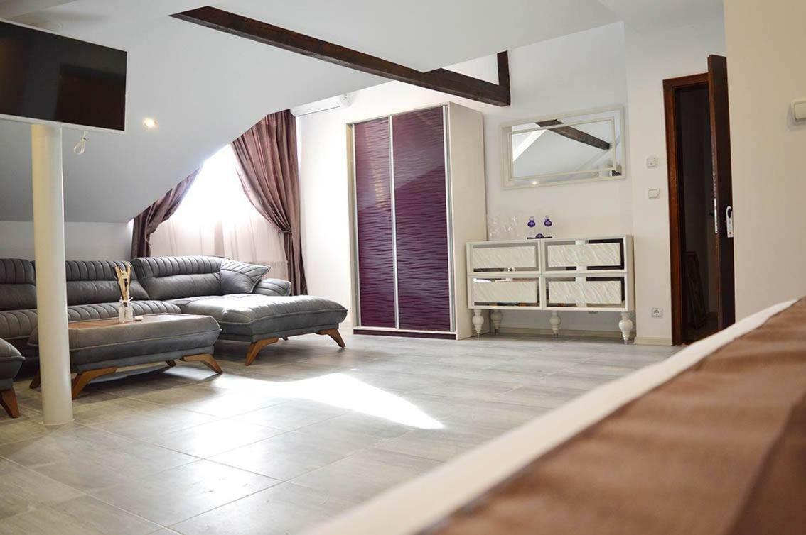 Arbanasi Deluxe Villa ภายนอก รูปภาพ