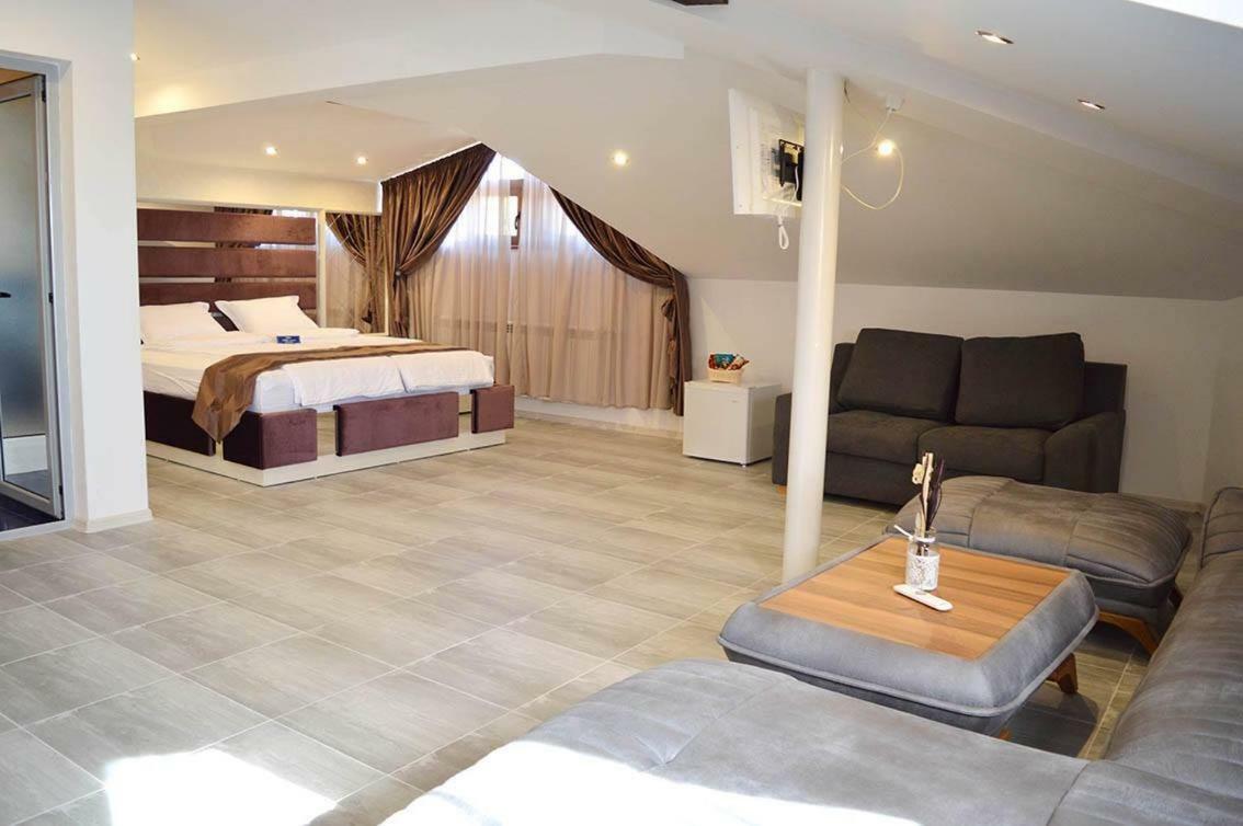 Arbanasi Deluxe Villa ภายนอก รูปภาพ