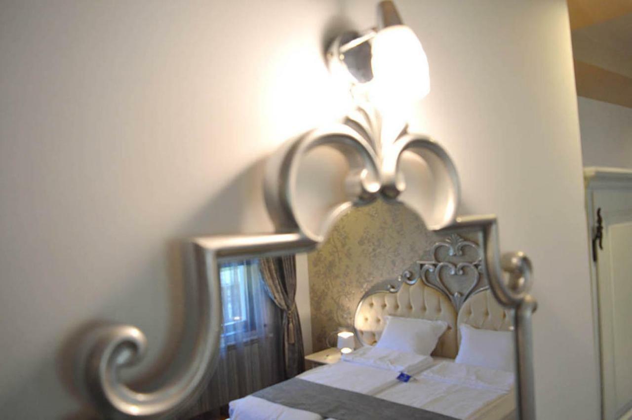 Arbanasi Deluxe Villa ภายนอก รูปภาพ